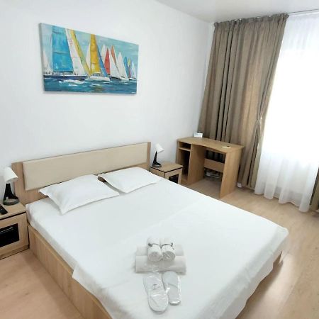 בוקרשט Hotel Studio Titan מראה חיצוני תמונה